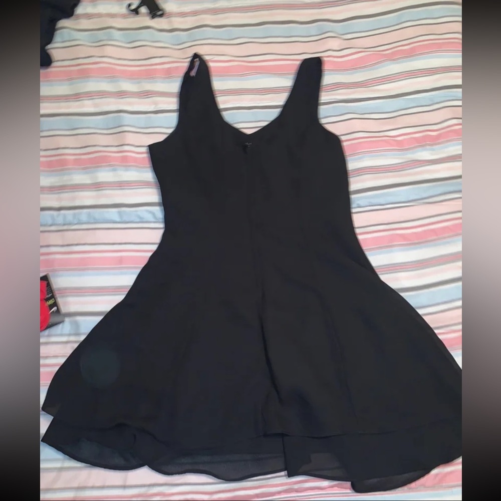 Women’s Plain Black Formal Dress- size 3 - Picture 8 of 9